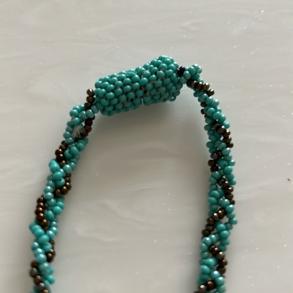 Lakota beautiful horse design beaded necklace - Picture 2 of 5